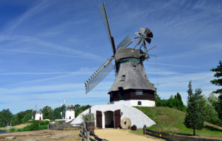 Kellerhollaendermuehle im Int Muehlenmuseum Gifhorn Foto Suedheide Gifhorn Gmb H Frank Bierstedt